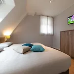 Beautiful Holiday Home With A Whirlpool