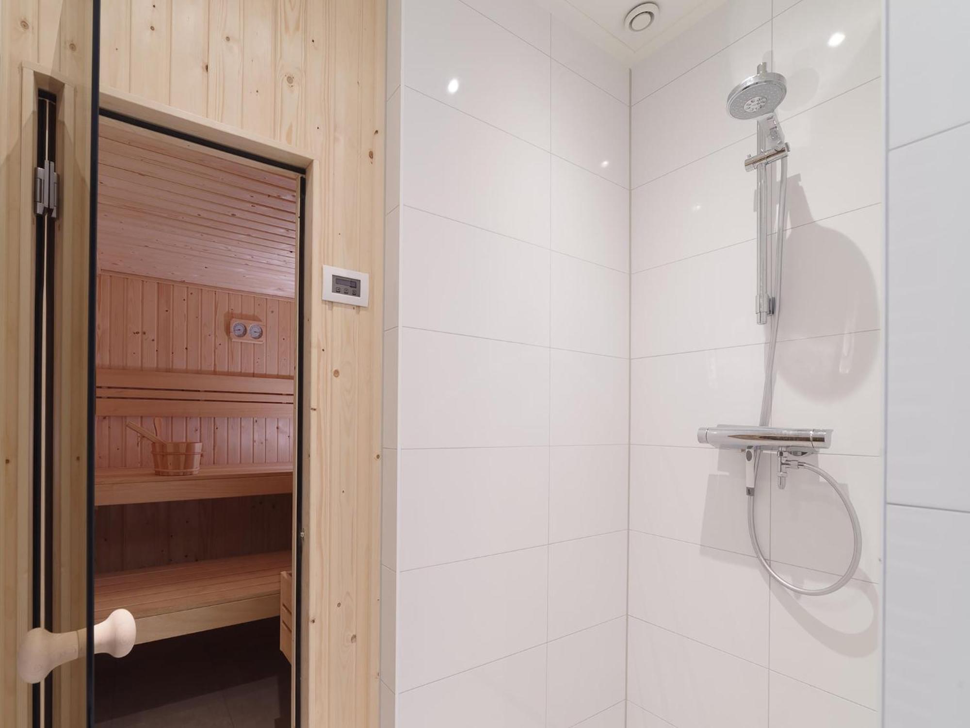 Vakantiehuis Beautiful With A Whirlpool Colijnsplaat
